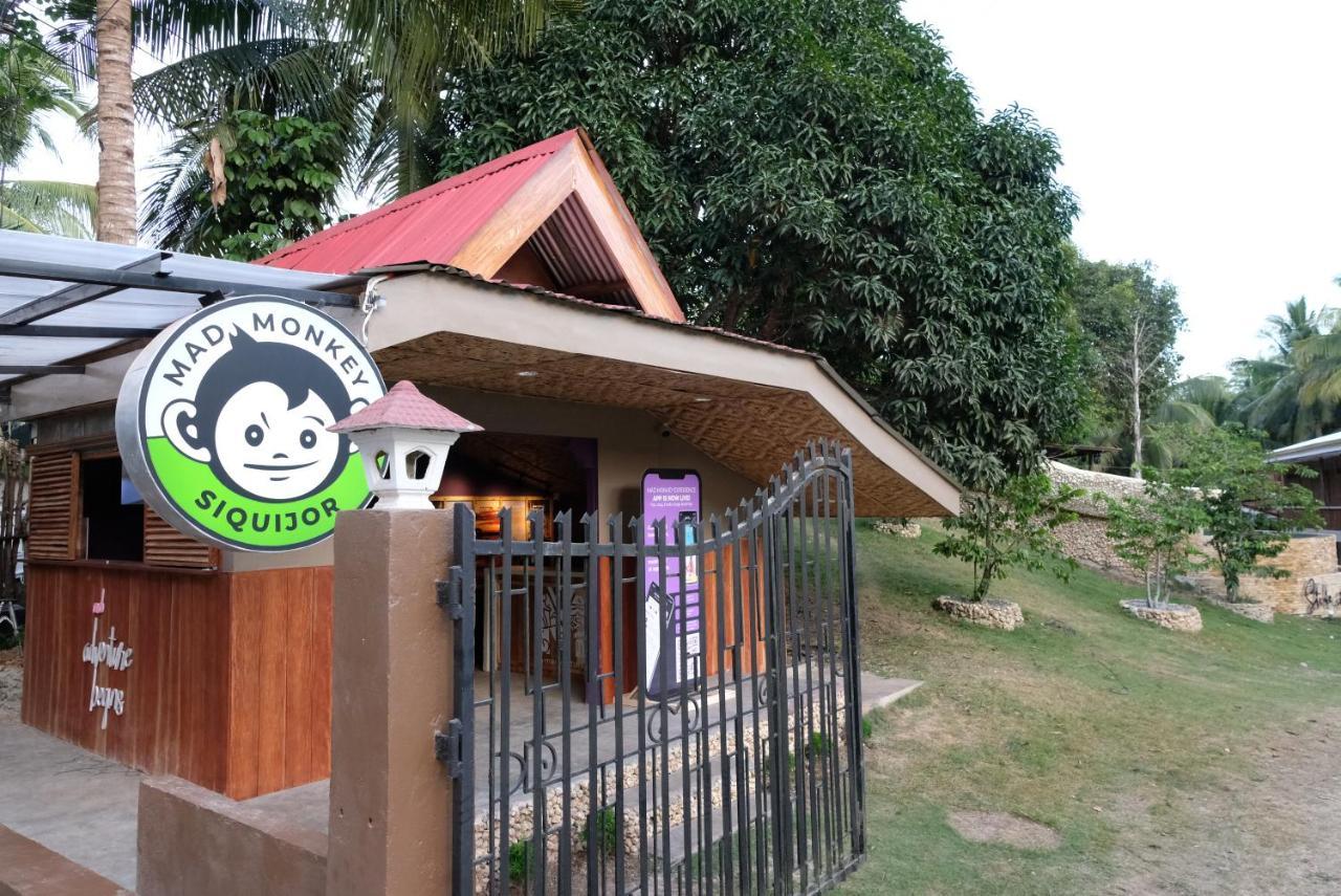 Hostel Mad Monkey Siquijor Exterior foto